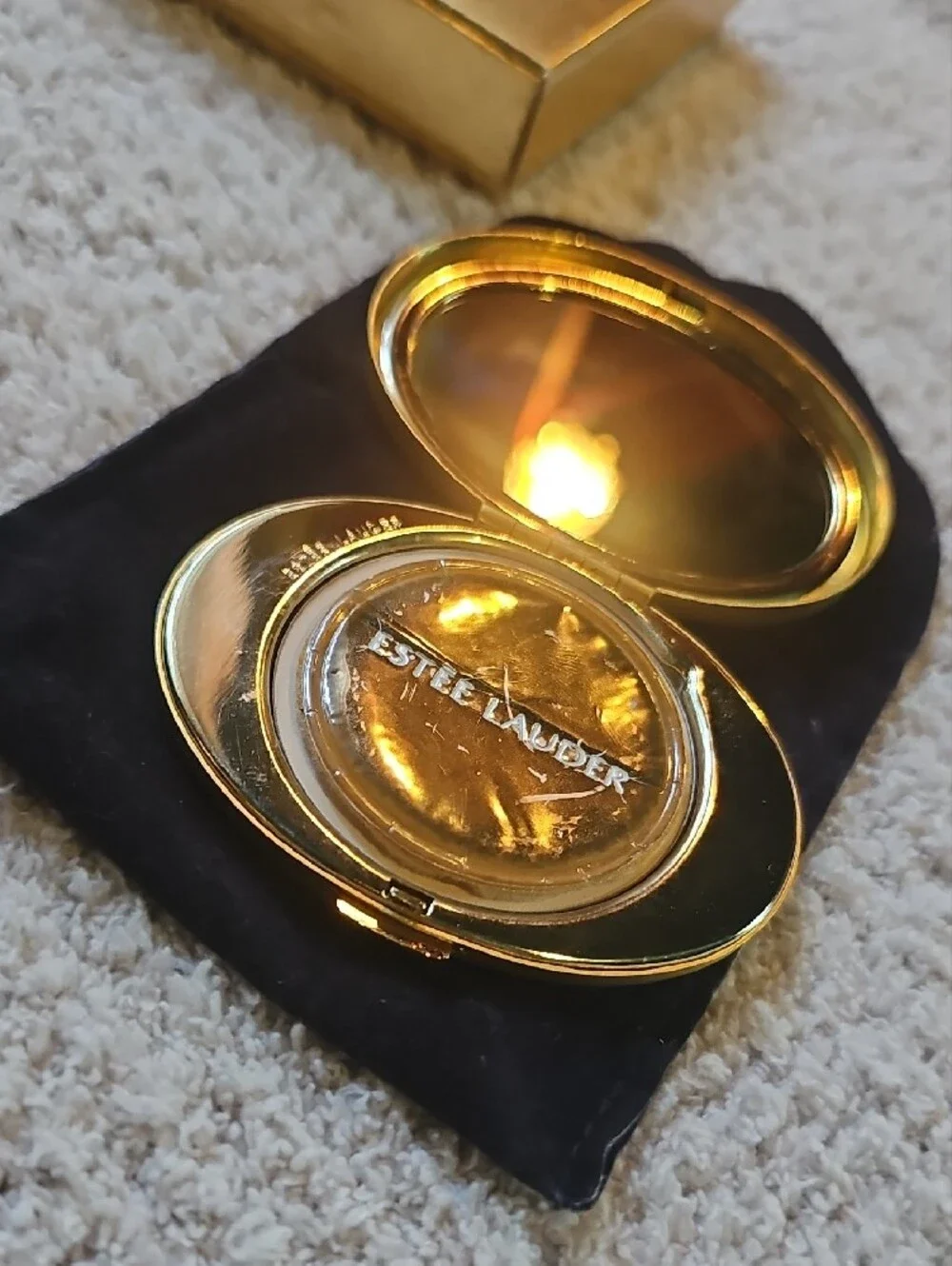 Estee Lauder Gold Aries Compact Case - Picture 5 of 7